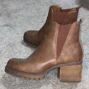 MIA brown bootie size 7.5